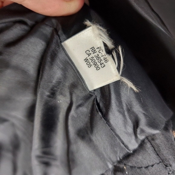 Black Quilted Vest by Izod size L - Picture 4 of 4